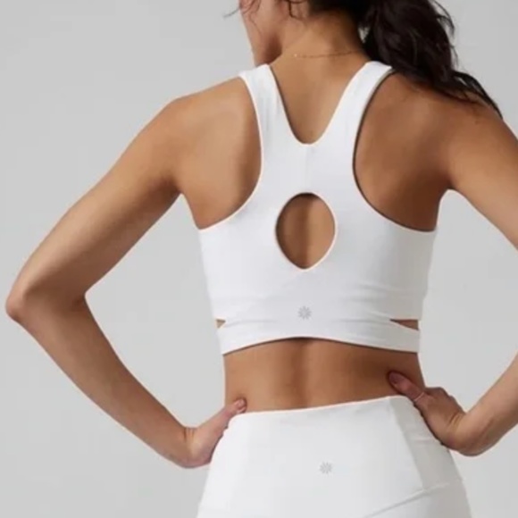 Athleta Conscious Crop Cut out A-C cup - Picture 3 of 4